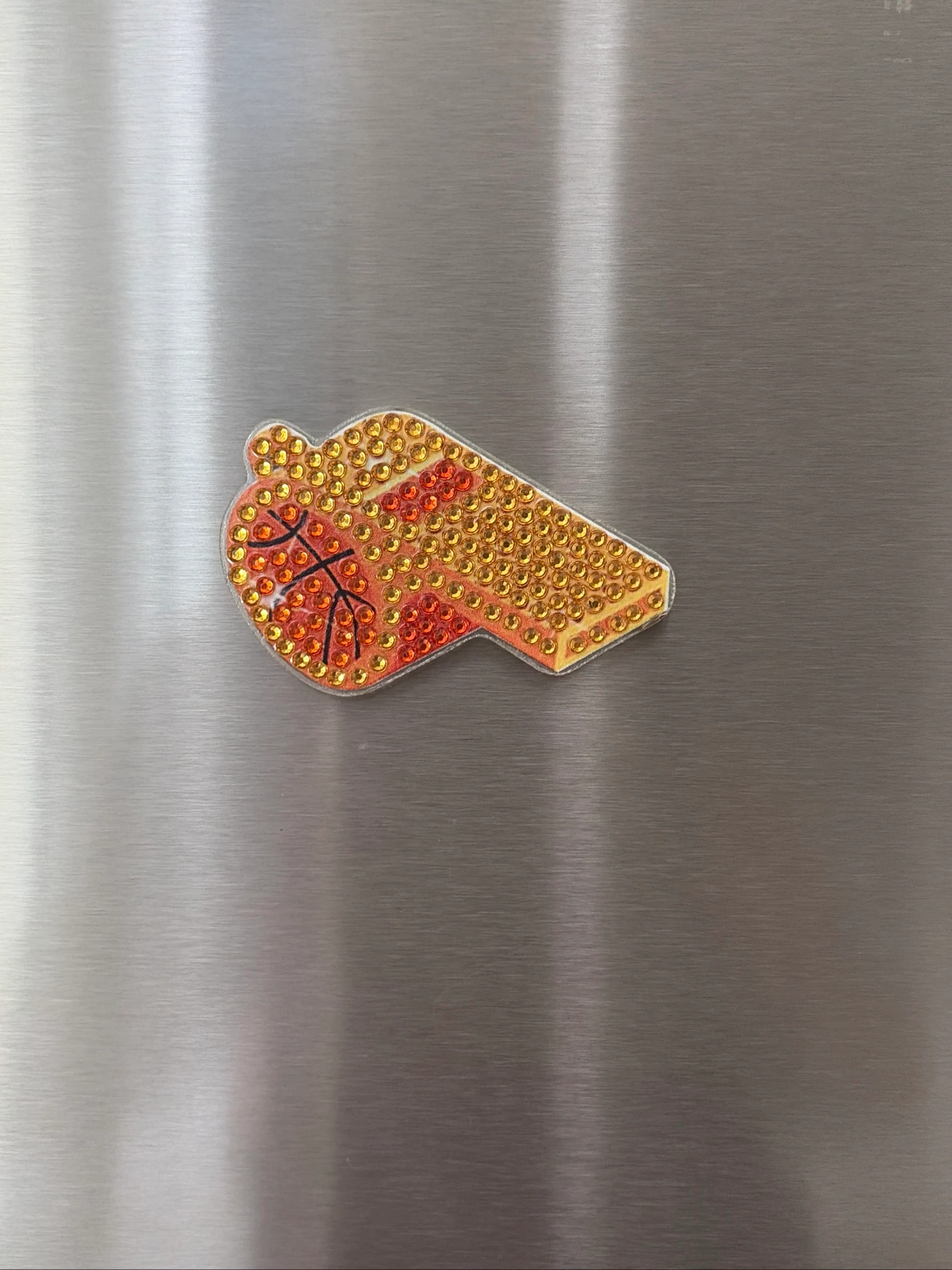 Magnet basket
